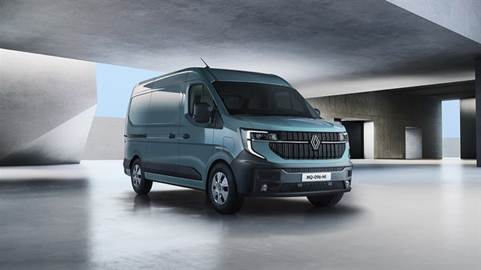 Renault Master large van for light goods vehicle hire